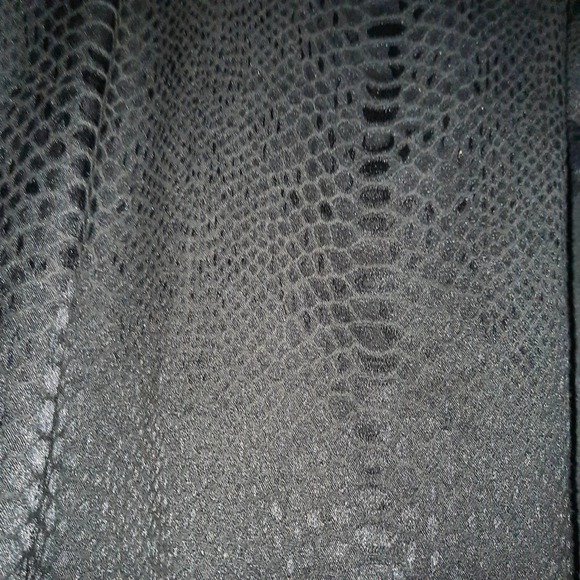 Soft Surroundings Faux Snakeskin Pattern Trousers 2X - Picture 4 of 5